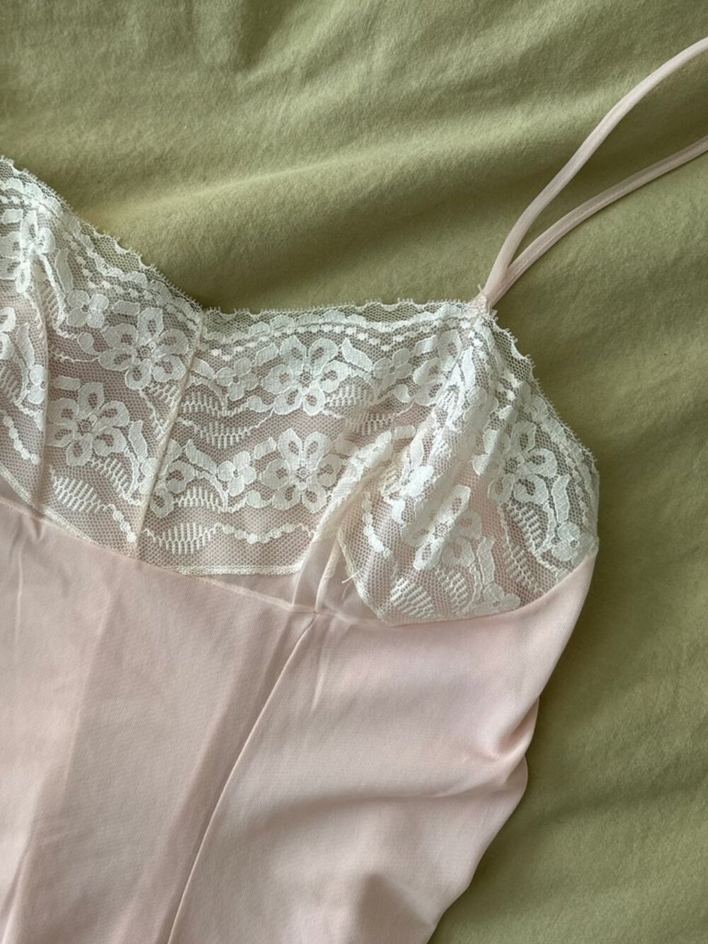 Vintage Blush Pink Lace Nightgown Size Small - Picture 2 of 5